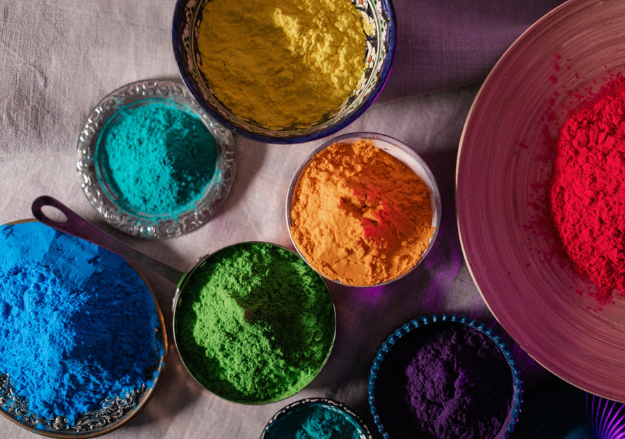 Artificial Colorants in Your Cosmetics – Why Synthetic Dyes Aren't Worth It  - Christina Moss Naturals